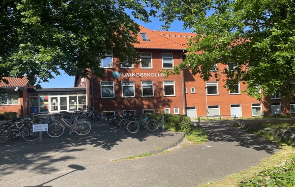 Åvangsskolen