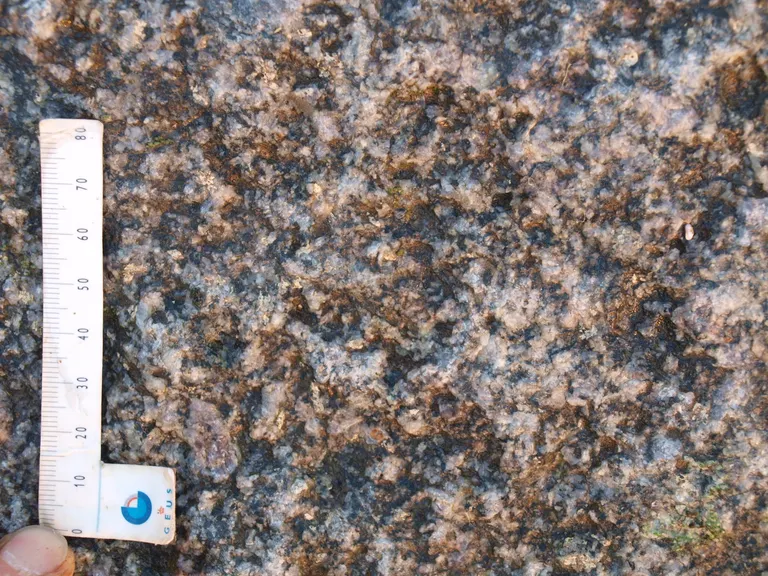 Kæmpesten Vonsild tæt på