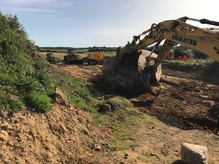 Hundborgstenen graves ud