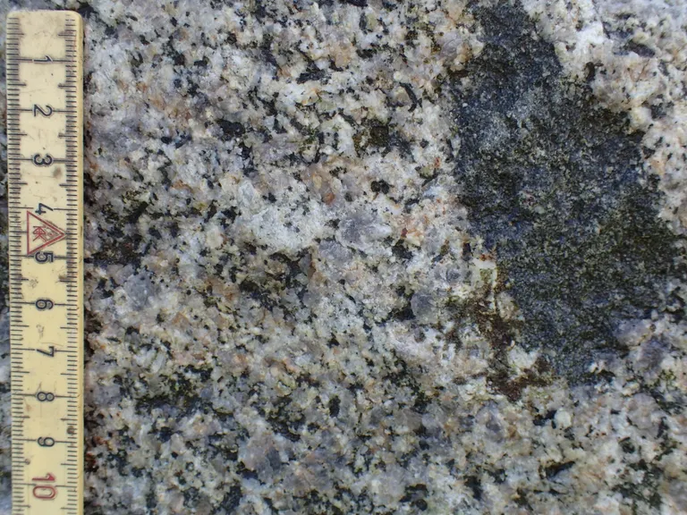 Avnsø Energisten bjergartsfoto