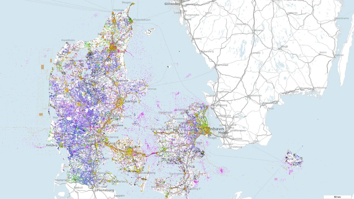 Et udsnit af et kort over Danmark med en masse farvede pletter på.