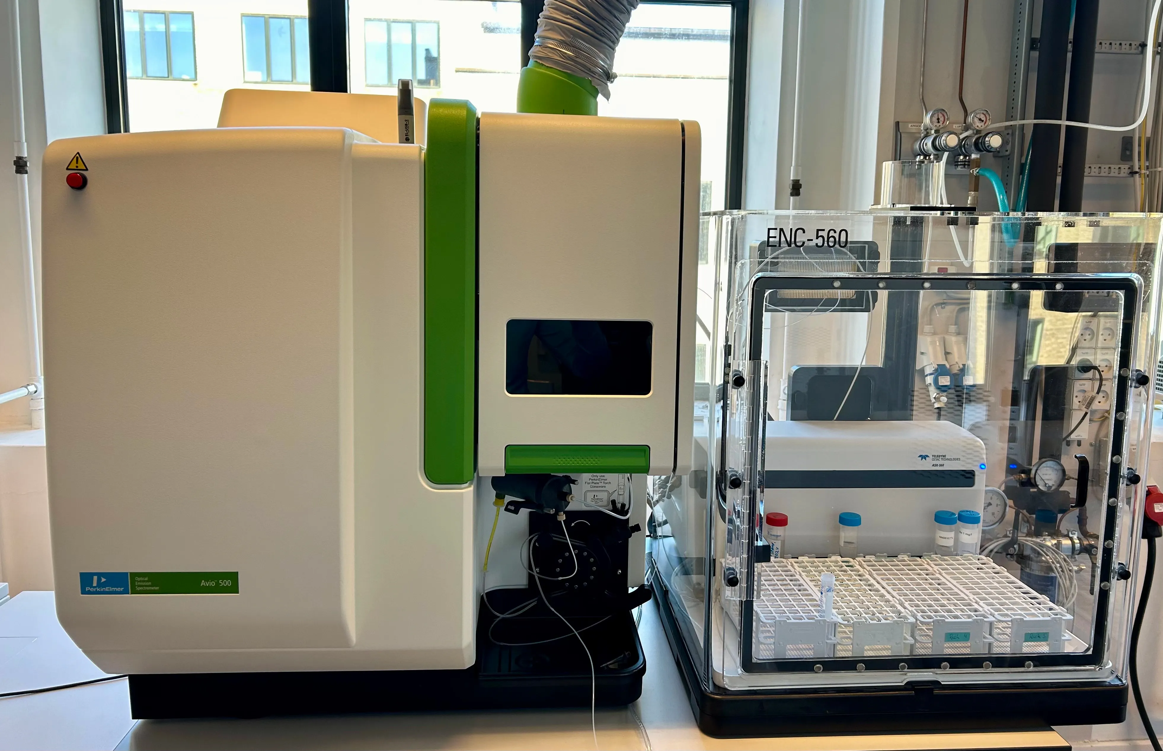 Laboratory instruments