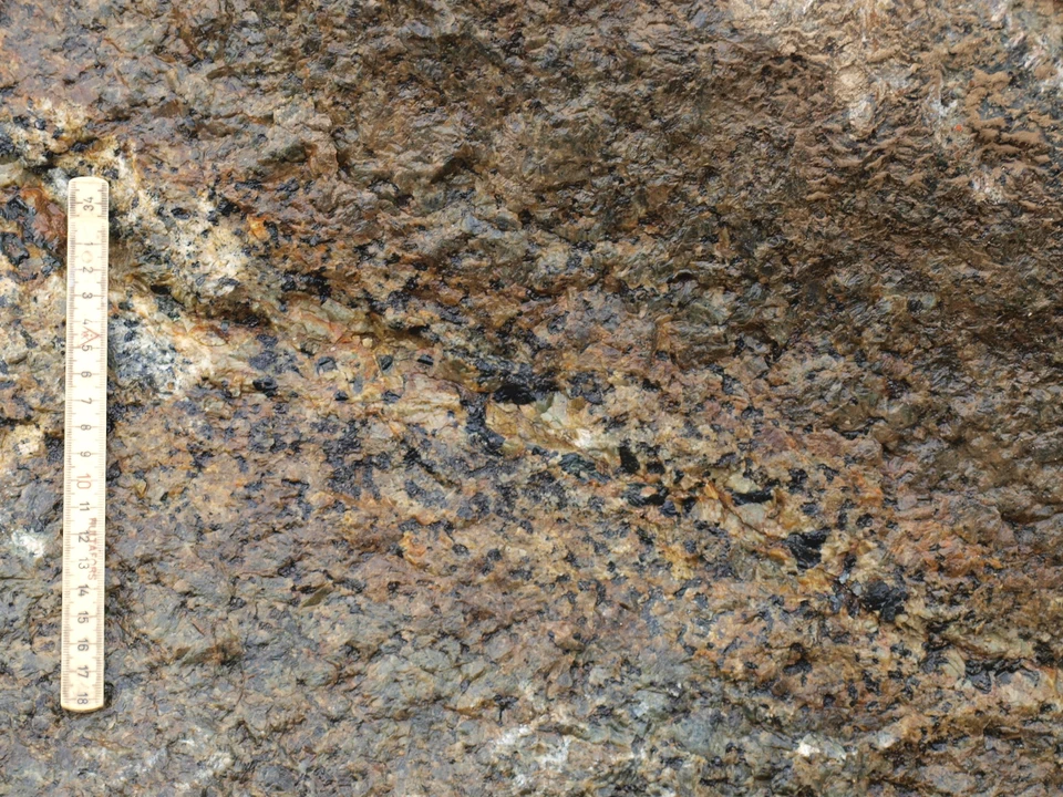 Hundborgstenen tæt på