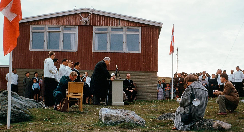 Professor Niels Bohr ved talerstolen