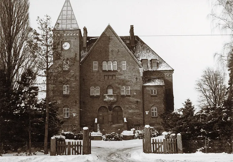 Gamle rådhus, Charlottenlund