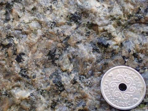 Skånes bjergart er kalifeldspat granit