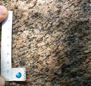 Elverhøj består af Bornholmsk Gnejs