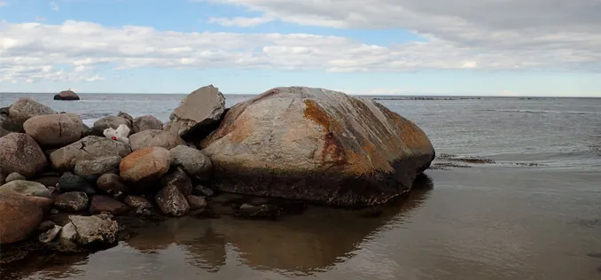 Kæmpesten Ndr. Rønner