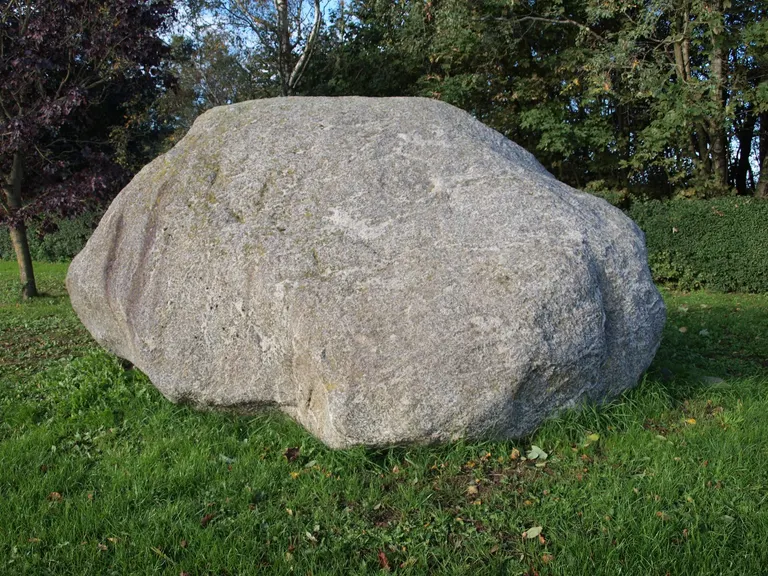 Hvolbækstenen vejer 36,5 tons