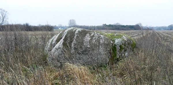 Kæmpesten Kirke Flinterup ligger ved Sorø