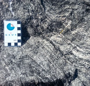 Kæmpesten Blå Sten - tæt på