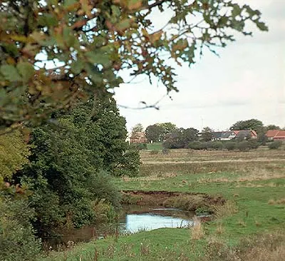 Storå slynger sig igennem landskabet