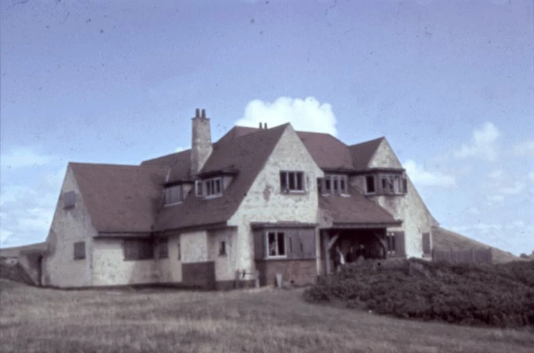 Inden nedrivningen i 1958 var Villa Heatherhill i en sørgelig forfatning.