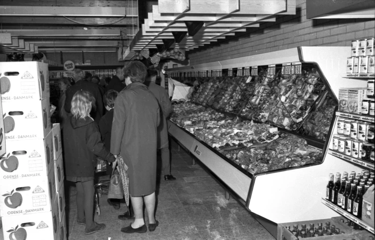 Brugsens åbning på Bonderupvej, Gilleleje den 17. oktober 1968. Foto: Johannes Espenhain