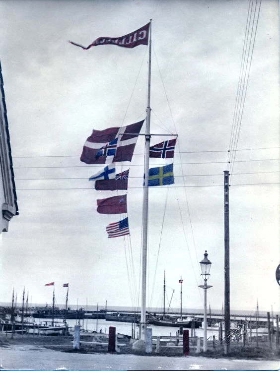 Flag på Gilleleje havn