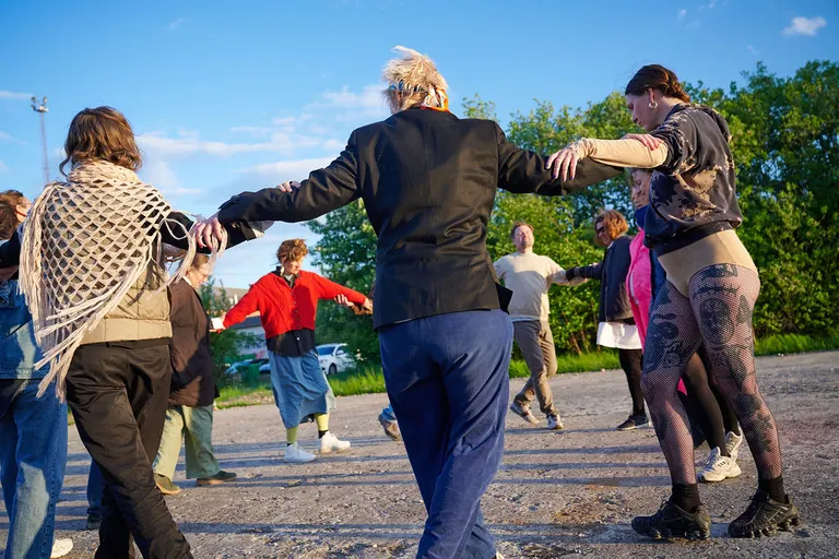 CEREMONY OF COLLAPSE med Sarah Lee Armstrong