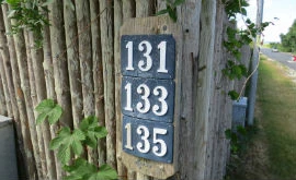 Eksempel på skilt til husnummer