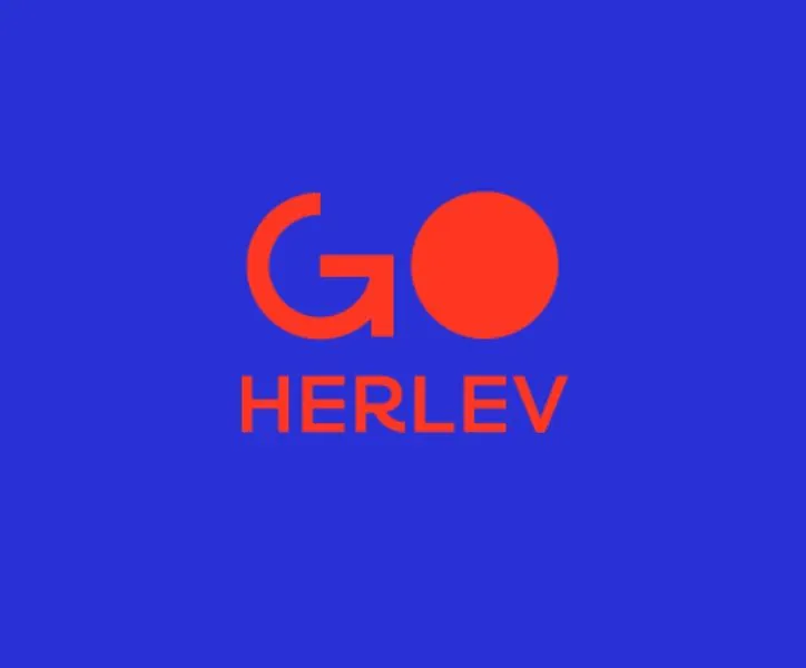 GO Herlev logo rød på blå baggrund