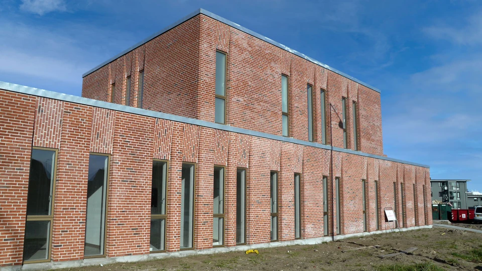 Billede af det nye lægehus i Hirtshals