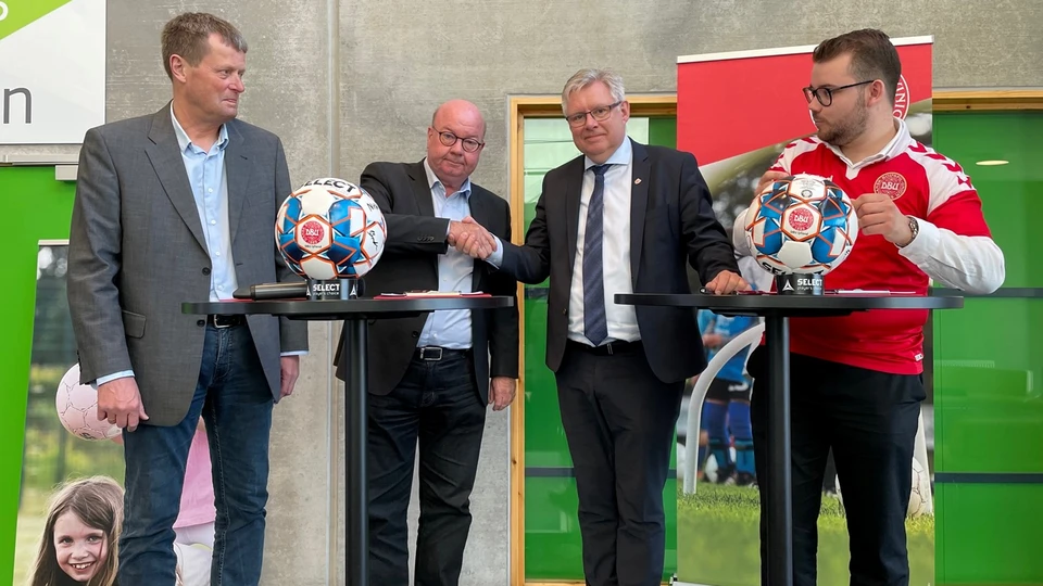 Parterne giver hånd på velfærdsalliance