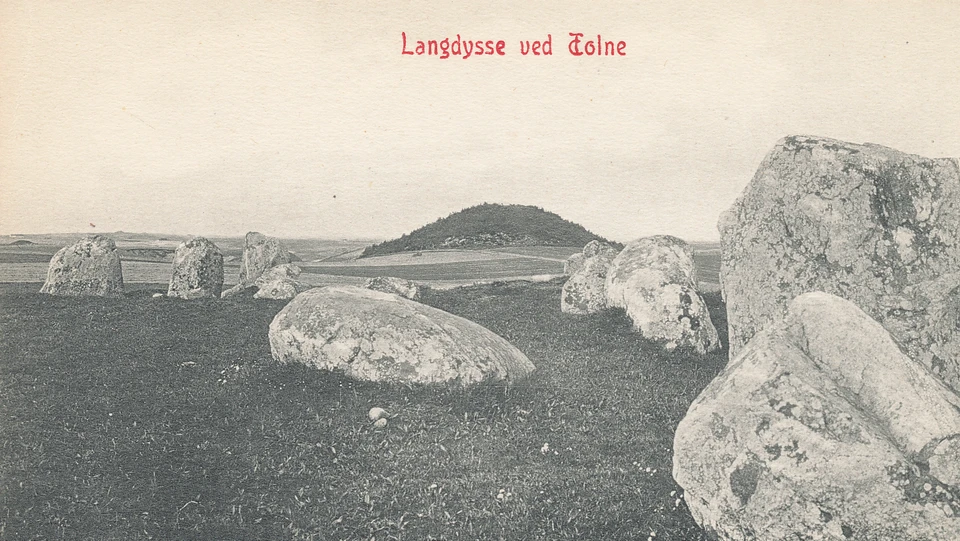 Billedet viser Langdyssen ved Tolne, ca. 1920