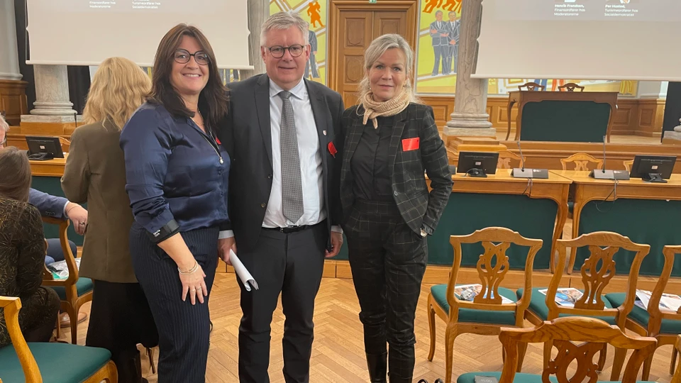 Mette Jensen (c), Søren Smalbro (v) og Laila Zielke (a)