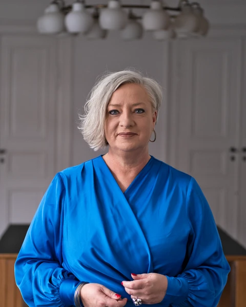 Pressebilleder af folkehøjskolernes forenings bestyrelsesformand, Lisbeth Trinskjær