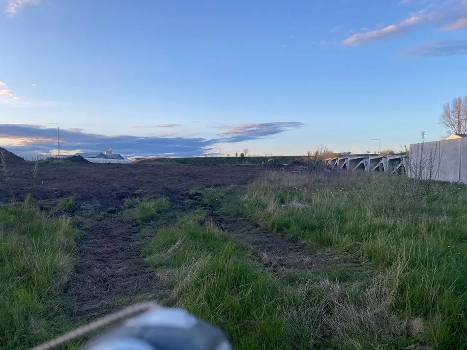 Gravearbejde på pladsen i Ejby