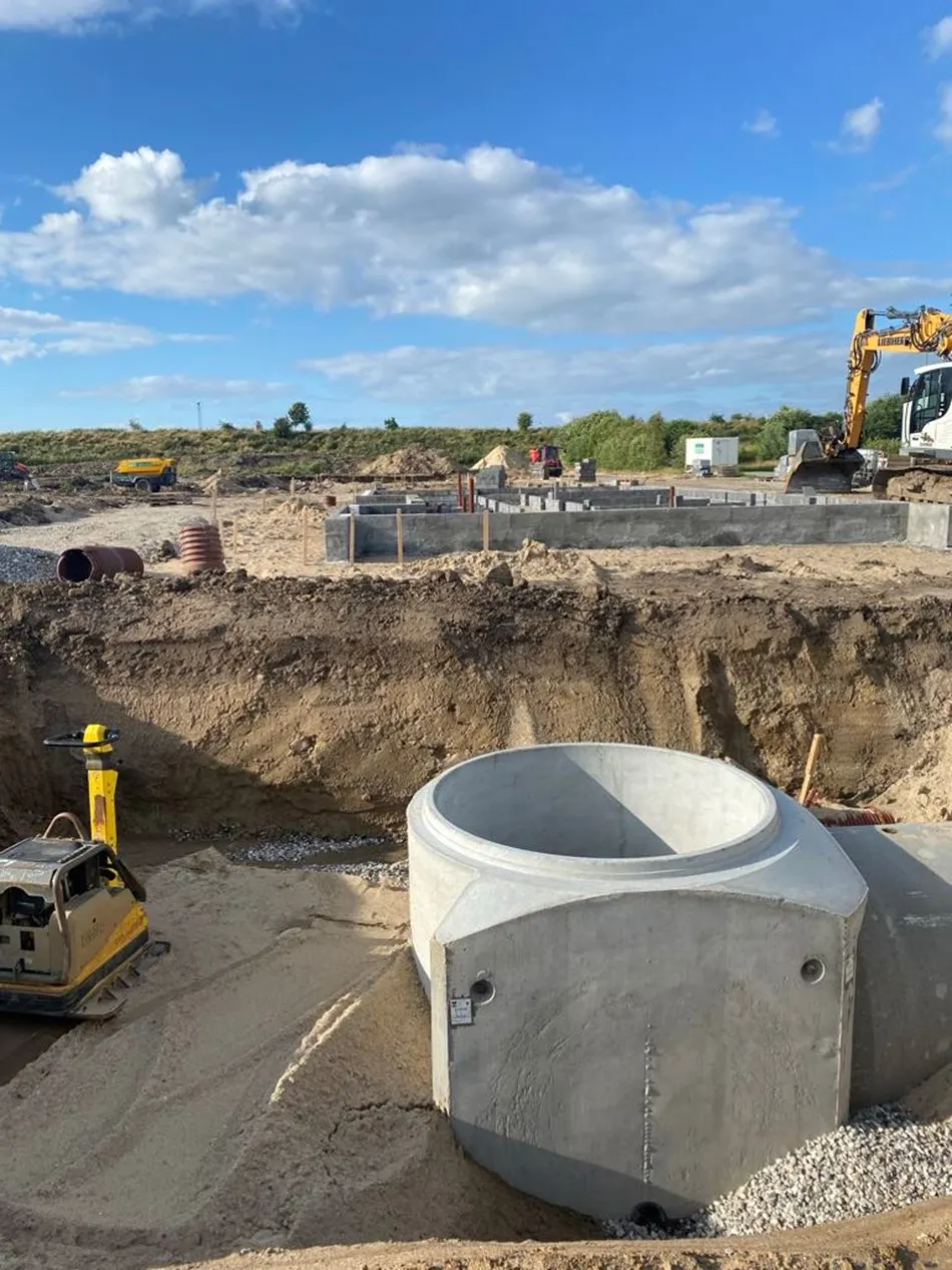Fundament til nye bygninger på genbrugspladsen i Ejby