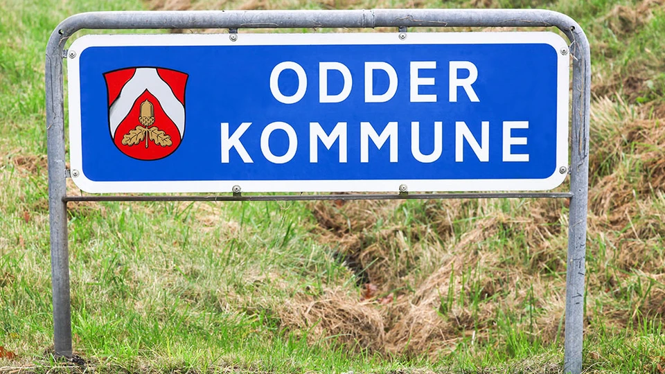 Skilt med teksten Odder Kommune